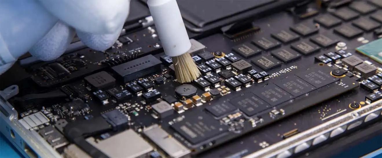 Чистка Apple MacBook от пыли в Марусино | Замена термопасты